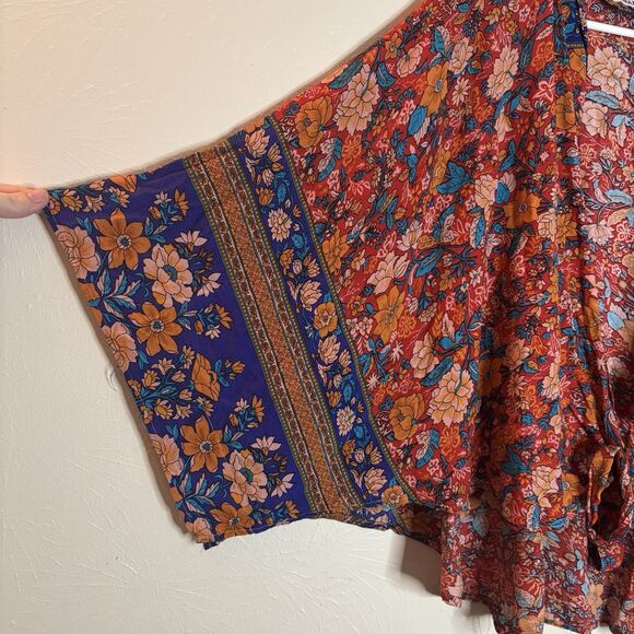 PAPARAZZI One Size Floral Viscose Tie Front Top Shawl Coverup Kimono Plus Size - Picture 3 of 6